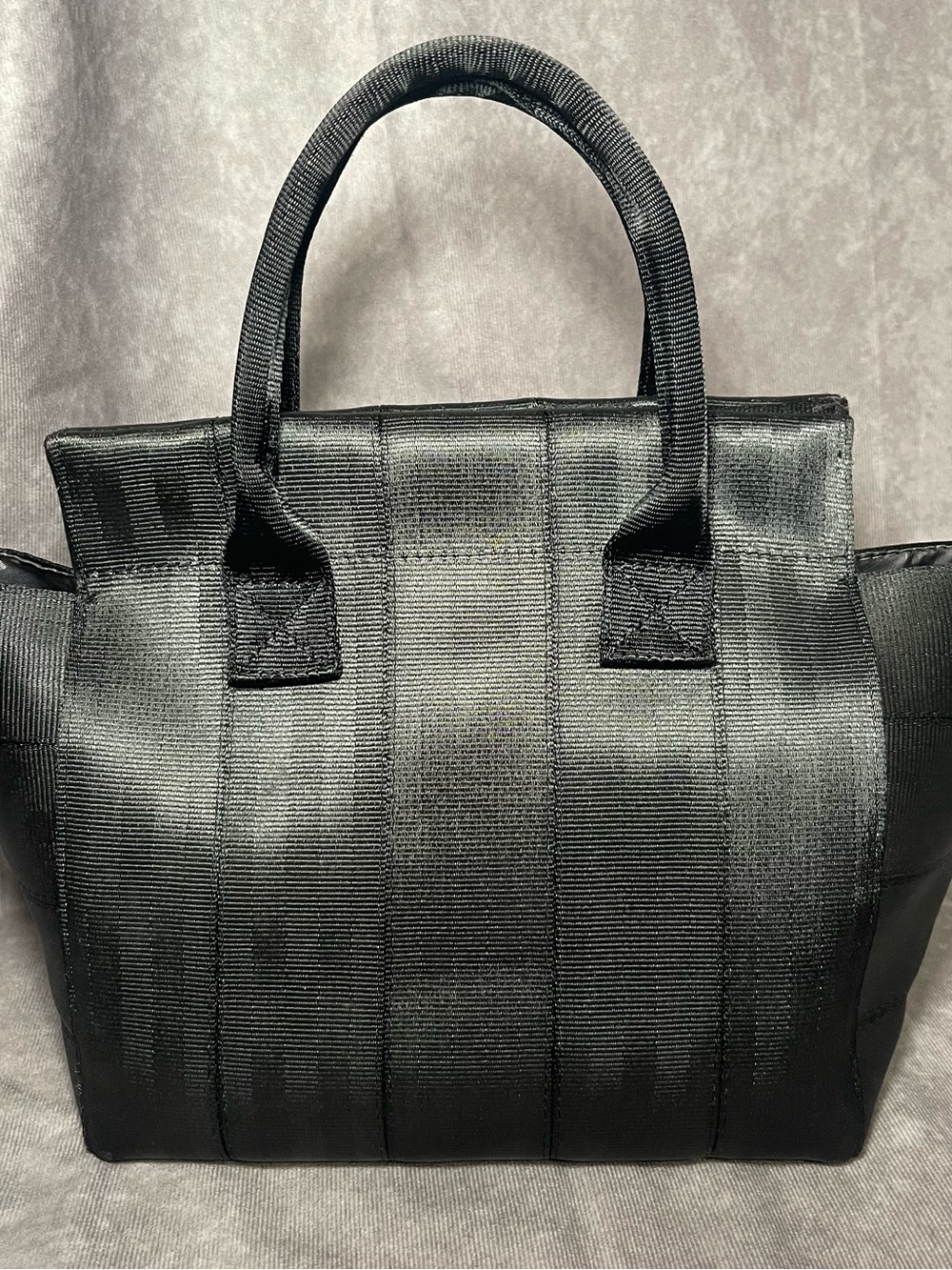 Harveys Seatbelt Bags Black Mini Marilyn Tote - VGUC - RARE - Magnetic Closure